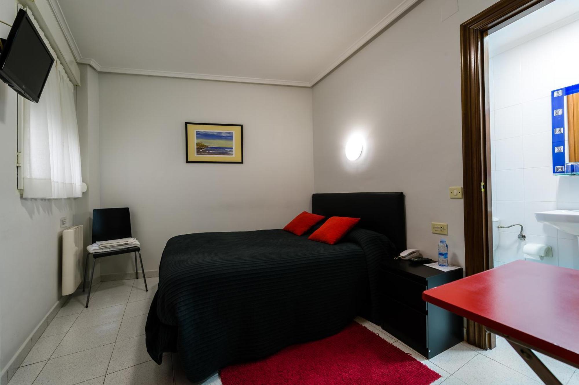 Pensión La Mar Castro Urdiales Habitación foto