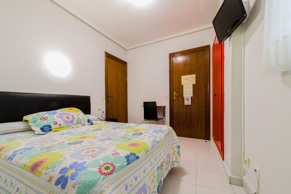 Pensión La Mar Castro Urdiales Habitación foto